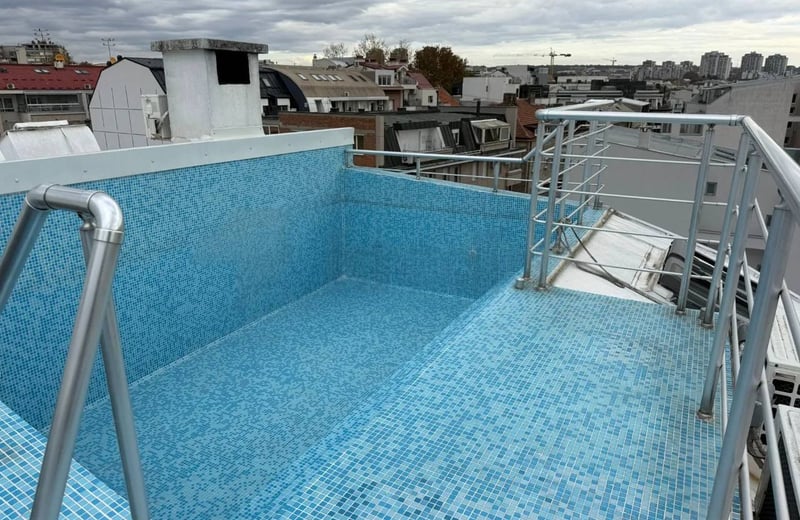 Rental of a spacious 5-room duplex apartment with private pool, 250 m², Belgrade, Serbia